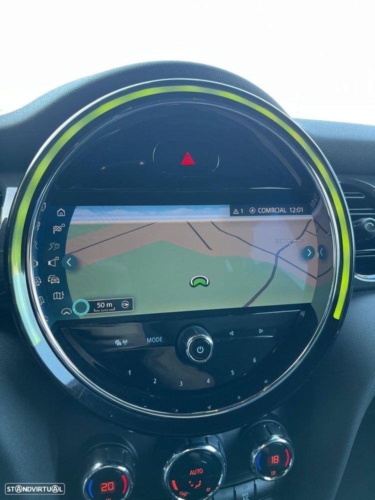 MINI 5 Portas One Classic Auto - 29