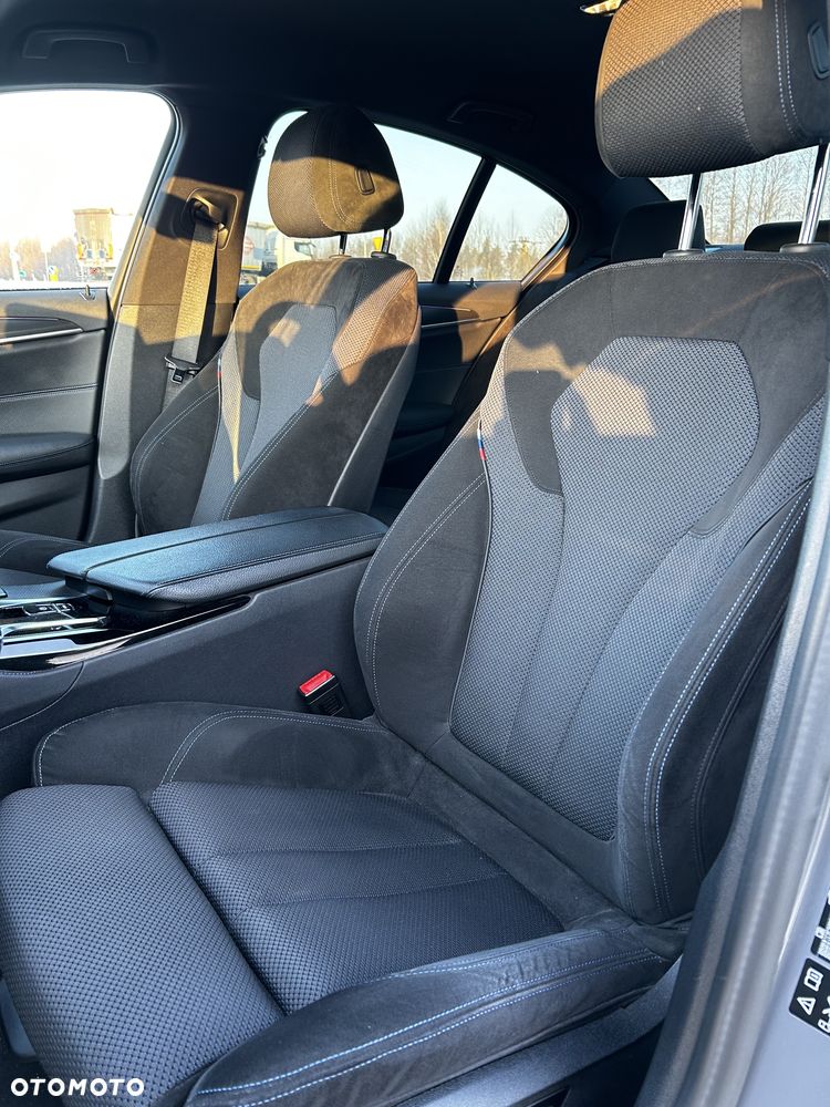 BMW Seria 5 520d xDrive M Sport sport - 12