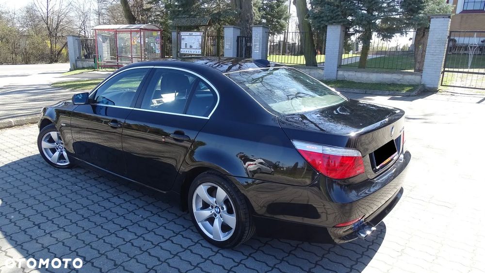 BMW Seria 5 525d - 4