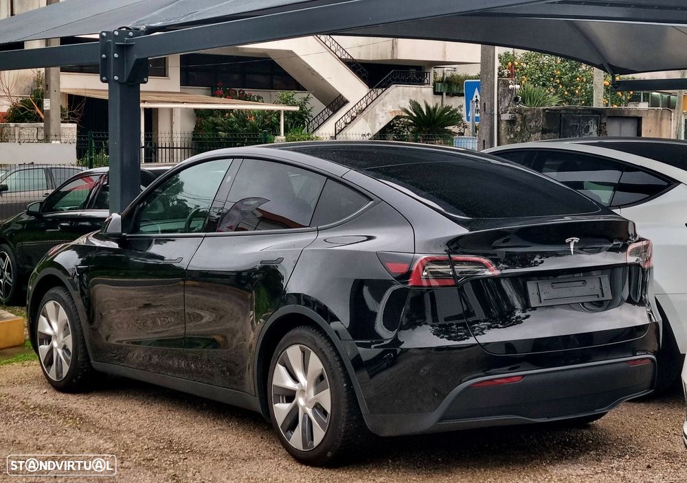 Tesla Model Y RWD - 5