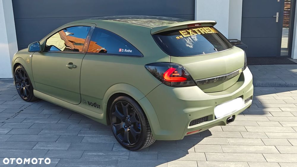 Opel Astra OPC - 4