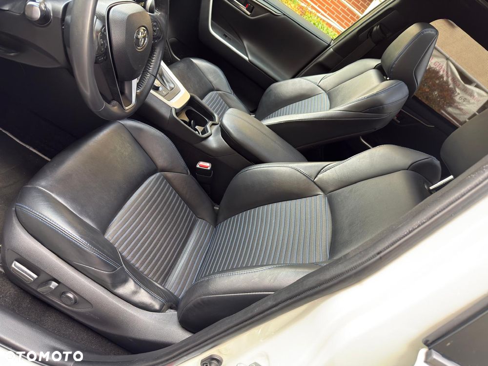 Toyota RAV4 - 21