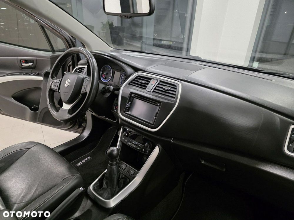 Suzuki SX4 S-Cross 1.6 XLED - 20