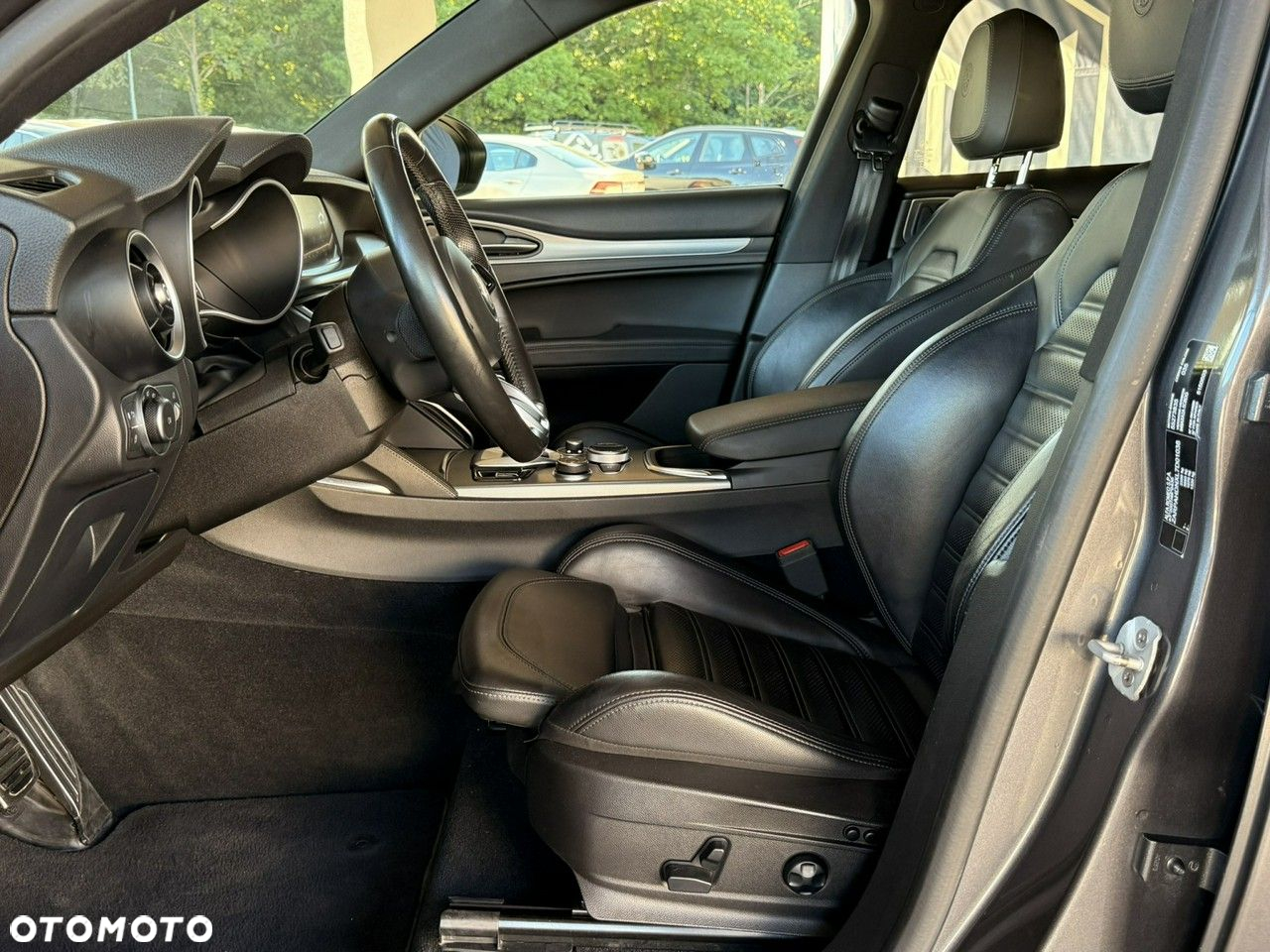 Alfa Romeo Stelvio - 7