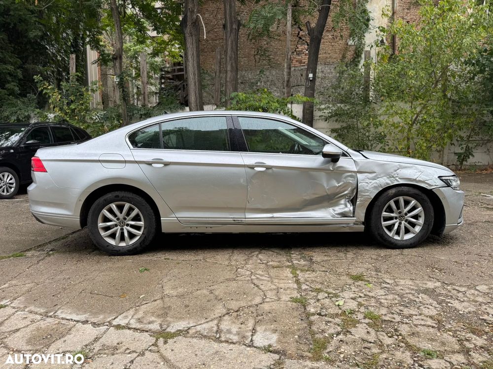 Volkswagen Passat Variant 2.0 TDI DSG Comfortline - 3