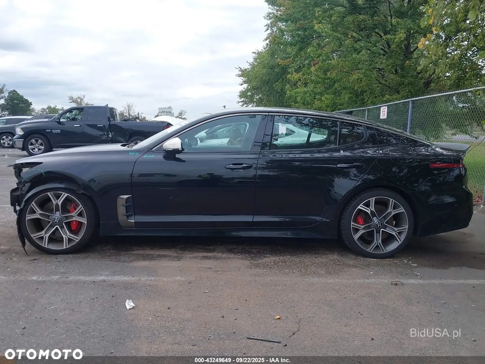 Kia Stinger 3.3 T-GDI V6 GT AWD - 12