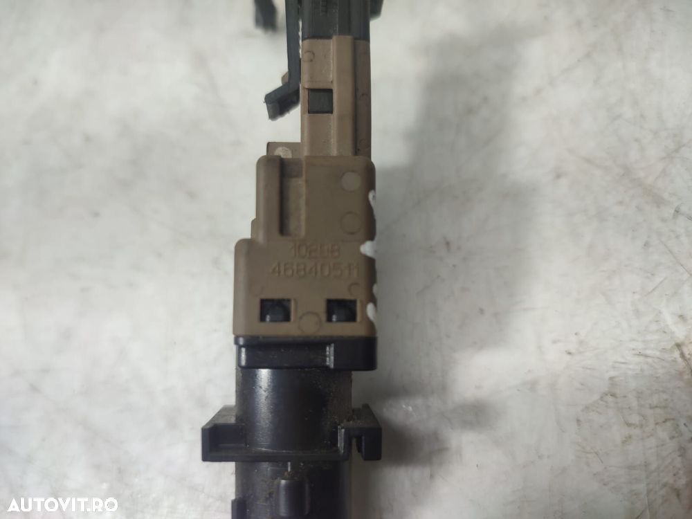 Comutator pedala ambreiaj 46840511 Lancia Delta 3 [2008 - 2014] - 3