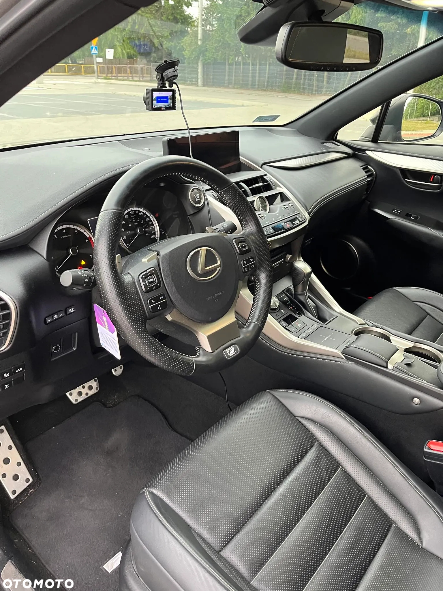 Lexus NX 300 AWD F SPORT - 12