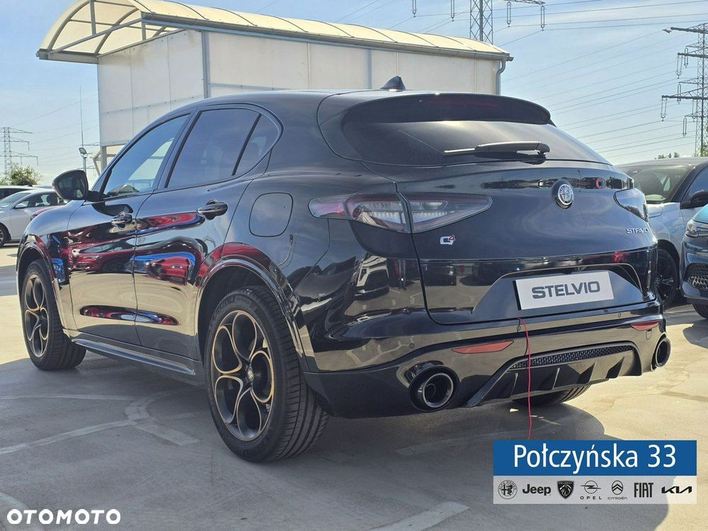 Alfa Romeo Stelvio - 7