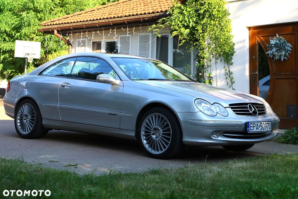 Mercedes-Benz CLK - 4