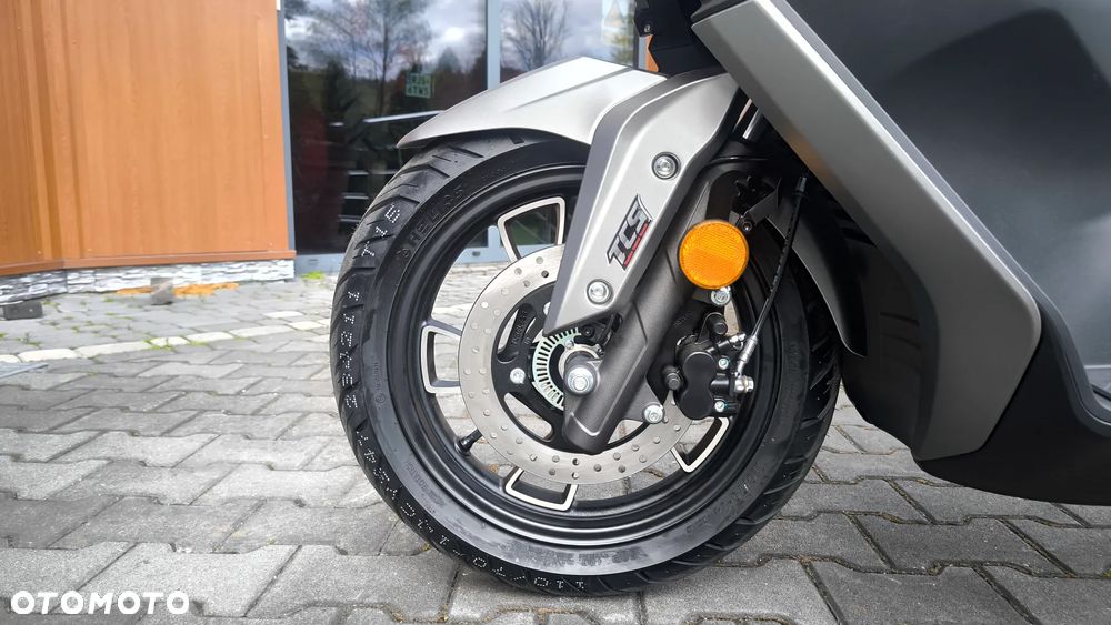 VOGE SR1 - 27