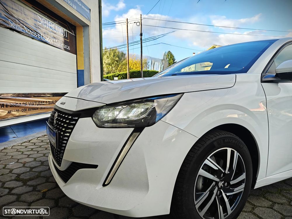 Peugeot 208 PureTech 100 Allure Pack - 31