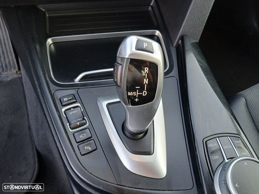 BMW 320 d Aut. - 25