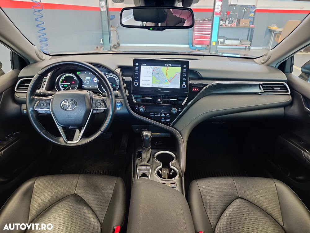 Toyota Camry 2.5 Exclusive - 22