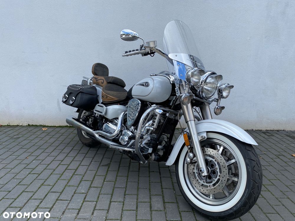 Yamaha Road Star - 2