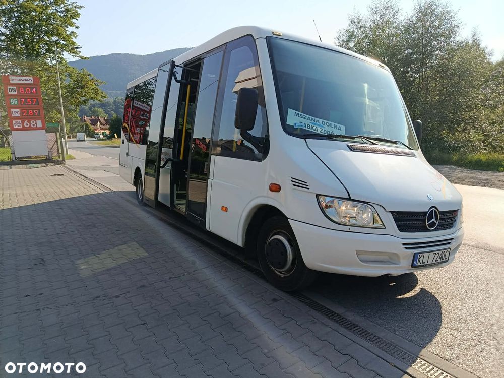 Mercedes-Benz - 2
