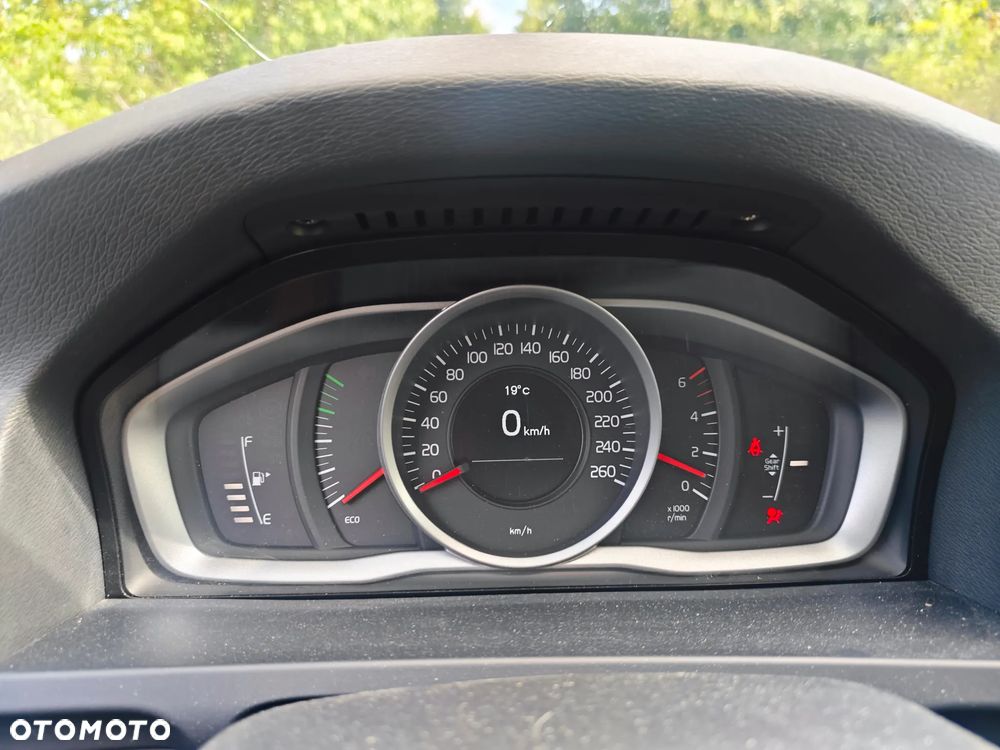 Volvo V60 D3 Drive-E Kinetic - 37