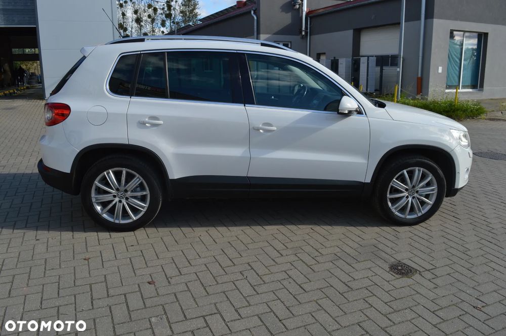 Volkswagen Tiguan 2.0 TDI DPF 4Motion BlueMotion Technology Cup Sport & Style - 11