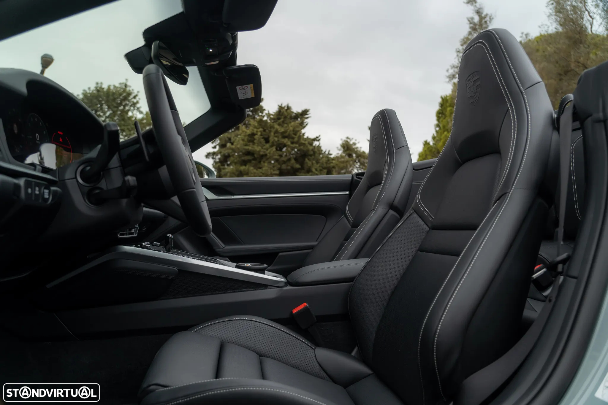 Porsche 911 (992) Carrera - 11