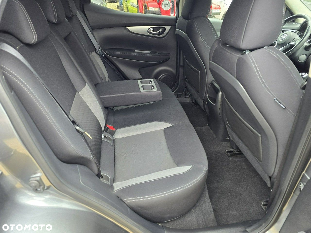 Nissan Qashqai 1.2 DIG-T N-Connecta Xtronic EU6 - 12