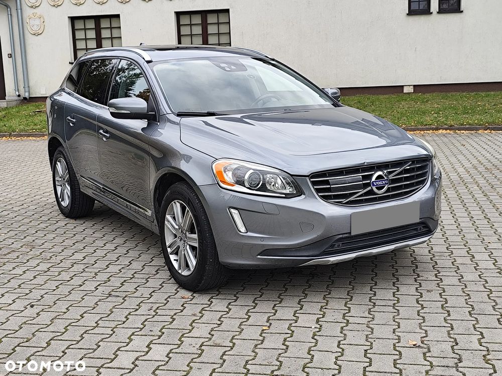 Volvo XC 60 T5 AWD Geartronic Summum - 1