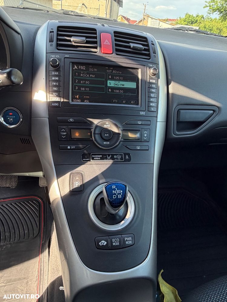 Toyota Auris - 17