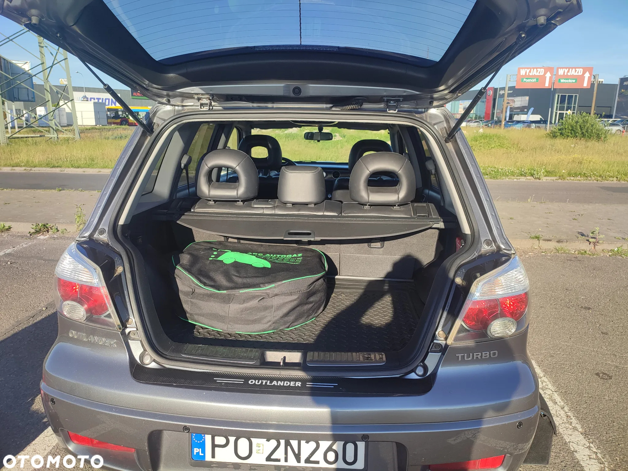 Mitsubishi Outlander 2.0 Turbo - 13