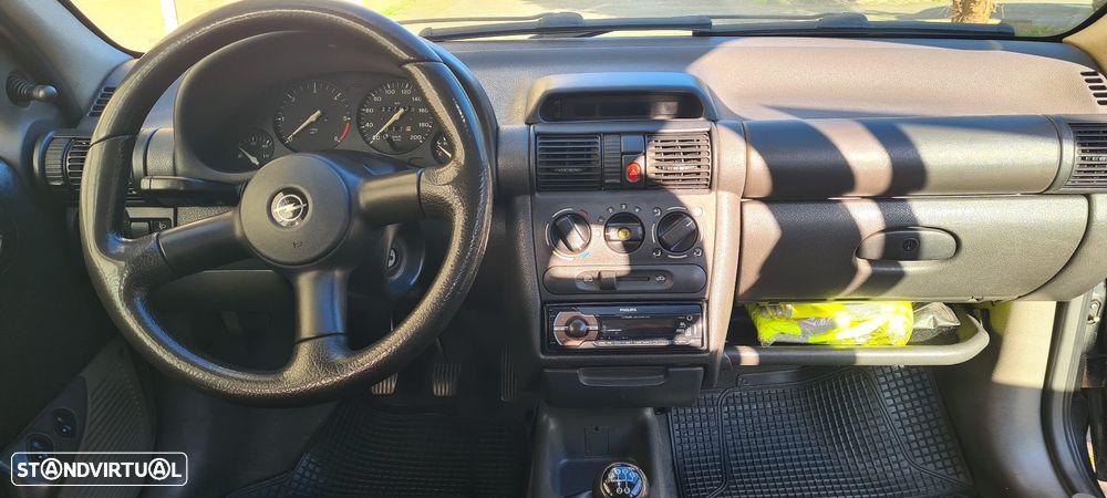 Opel Corsa 1.5 TD Sport - 4