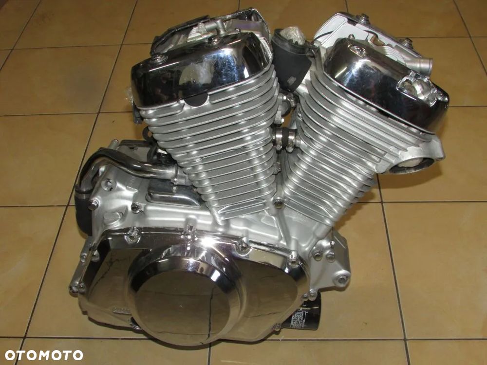 Suzuki VS 600 intruder   SILNIK ENGINE MOTOR - 1