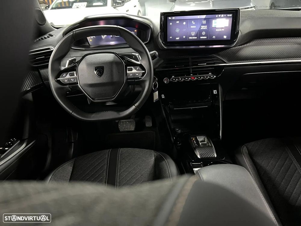 Peugeot 2008 1.2 Hybrid Allure e-DCS6 - 12