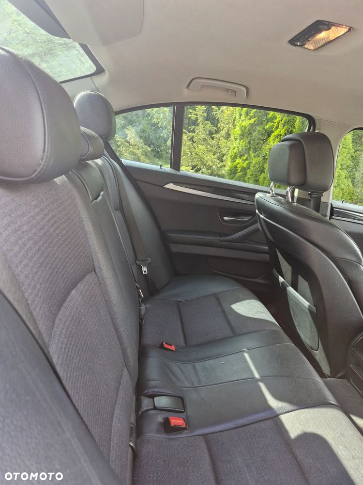 BMW Seria 5 525d xDrive Modern Line - 6