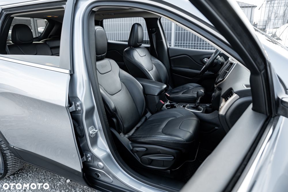 Jeep Cherokee 3.2 V6 Pentastar Active Drive I Automatik Limited - 24