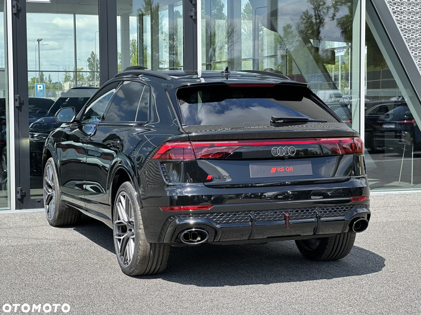 Audi RS Q8 - 8