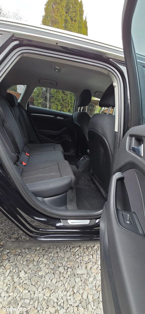 Audi A3 Sportback 2.0 TDI Ambiente - 12