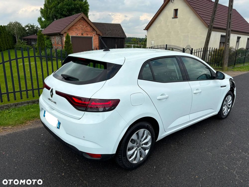 Renault Megane 1.5 Blue dCi Zen - 2