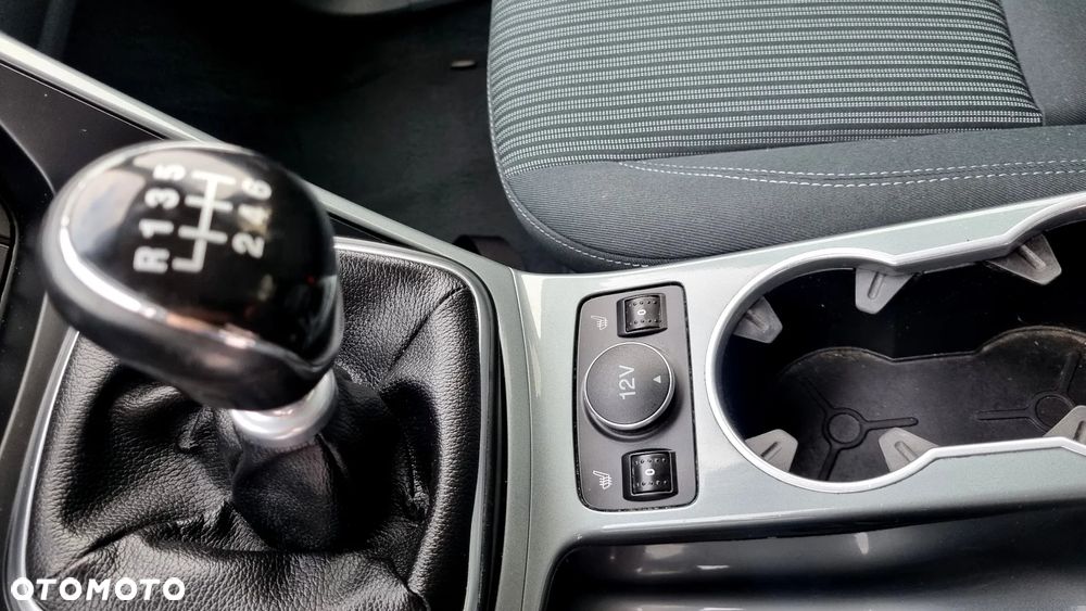 Ford Grand C-MAX 2.0 TDCi Titanium - 36