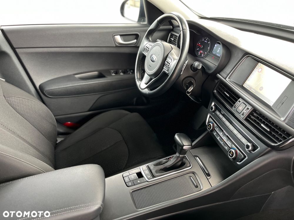 Kia Optima - 23