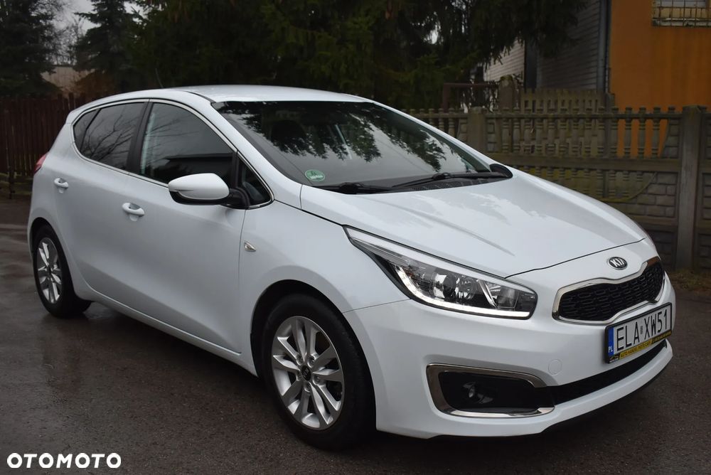 Kia Ceed 1.4 CVVT Dream-Team Edition - 14