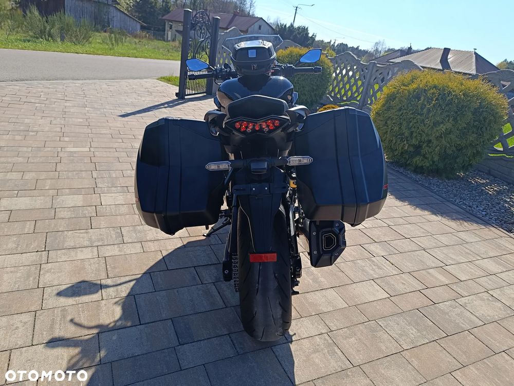 Kawasaki Ninja 1000 SX - 8