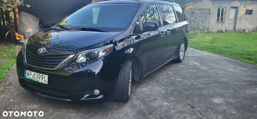 Toyota Sienna 3.5 V6 - 3