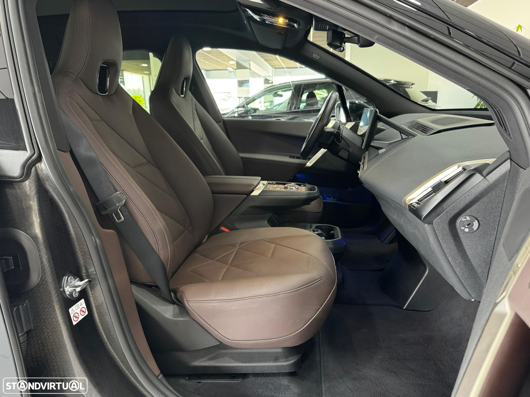BMW iX xDrive 40 Pack Desportivo - 9