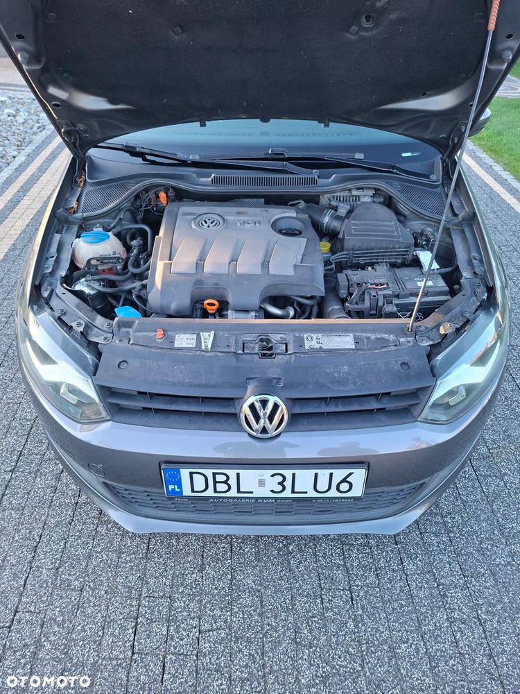 Volkswagen Polo 1.6 TDI Highline - 9