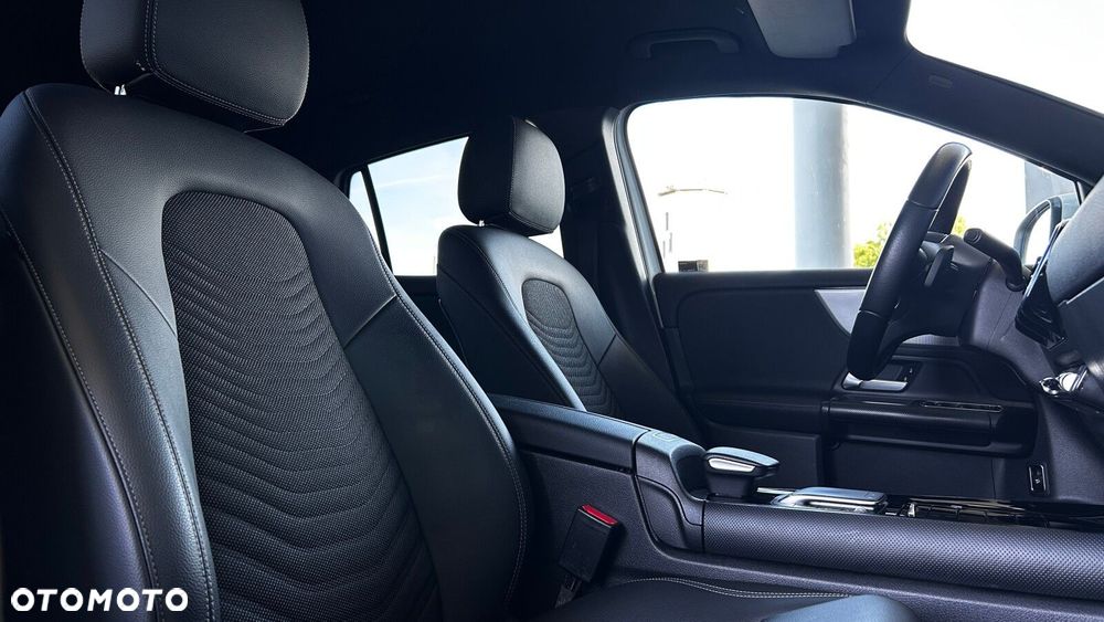 Mercedes-Benz GLA 200 Style - 23