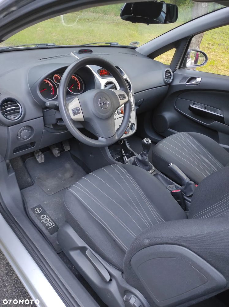 Opel Corsa 1.2 16V - 6