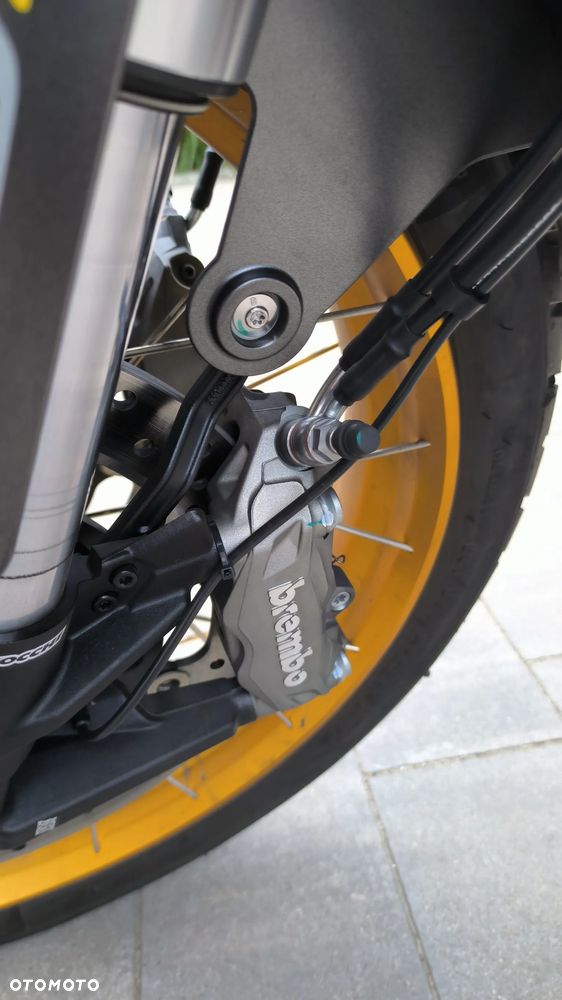QJMOTOR SRT900SX - 3