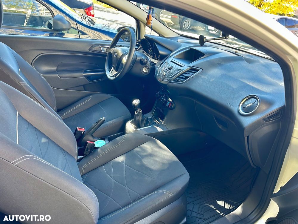 Ford Fiesta - 12