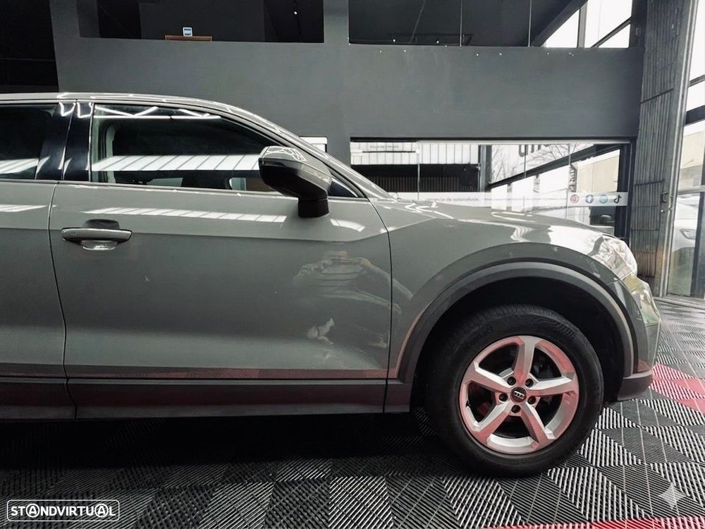 Audi Q2 1.6 TDI Design - 11