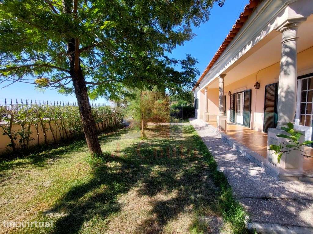 Moradia T3 com 9.000 m² de terreno | Alvorninha | Caldas da Rainha - Grande imagem: 5/38