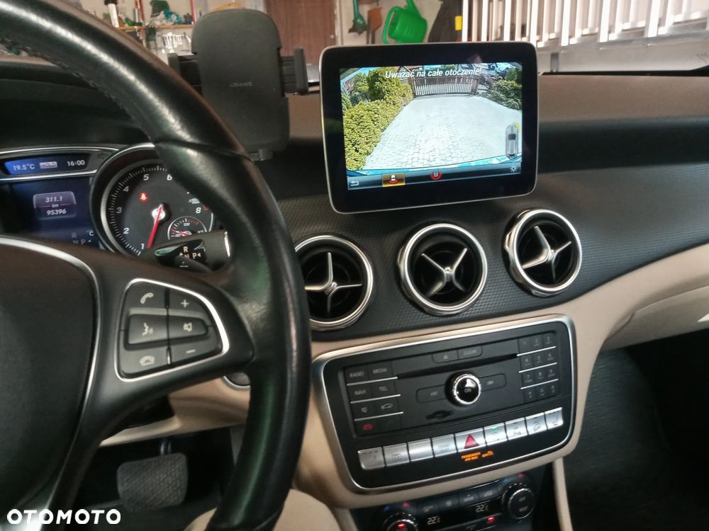 Mercedes-Benz GLA 220 4-Matic - 21