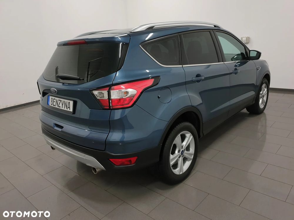 Ford Kuga 1.5 EcoBoost 2x4 Titanium - 6